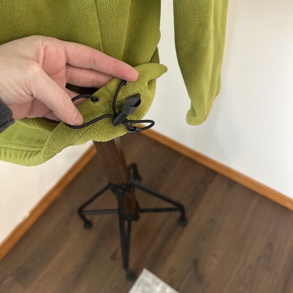 The North Face Boys XL Green Fleece Hoodie - Lightweight and Comfortable - Picture 6 of 11